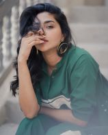 Aishwarya_Lekshmi2057965584689077730_n.jpg