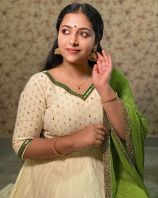 AnuSithara4833.jpg