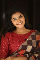 Anupama-Parameswaran_interview_stills-35.jpg