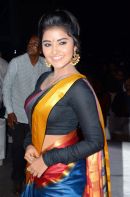 anupamaparameswaran025.jpg