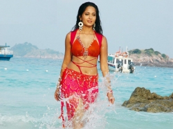 Anushka-Shetty-Hot-Pictures.jpg