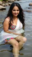 AnushkaShetty_1869986521688127438_n.jpg