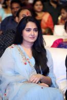 anushka-shetty-hit-pre-release21.jpg