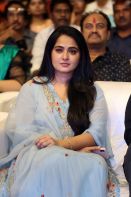 anushka-shetty-hit-pre-release26.jpg