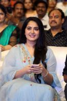 anushka-shetty-hit-pre-release28.jpg