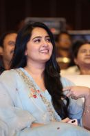 anushka-shetty-hit-pre-release7.jpg