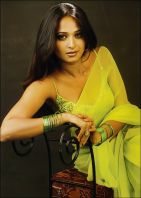 newpg-anushka45.jpg