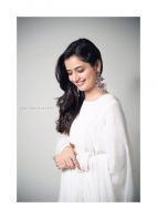 AshikaRanganath16bgre.jpg