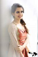 AshikaRanganath16bgrea.jpg