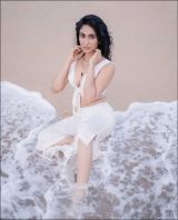 deepthi3-1.JPG