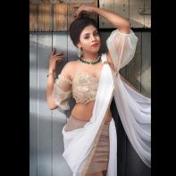 iniya-photo-shoot-stills-4.jpg