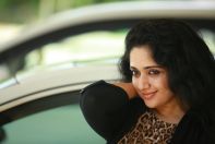 Kavya-Madhavan-_2.jpg