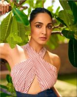 Kiara_Advani2WVkAAl8iS-16.jpg