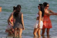 99987455-14873753-Kendall_flaunted_her_model_figure_in_the_skimpy_dress-a-48_1751609503160.jpg
