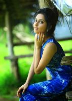 mahima-mambiar-photoshoot-stills-13-13.jpg