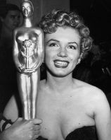 marilyn_monroe_at_the_golden_globes_in_1952_1.jpg