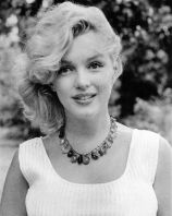 marilyn_monroe_photographed_by_sam_shaw2C_1957_-1.jpg