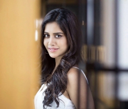 nabha-natesh-heroine1009.jpg