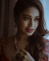 nivetha1pethuraj15.jpg