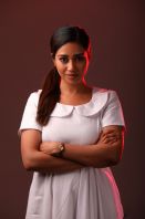 nivethapethuraj4_-j.jpg