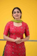 Prayaga-martin-photo-shoot-june-2017-stills-6.jpg