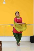 Prayaga-martin-photo-shoot-june-2017-stills-7.jpg