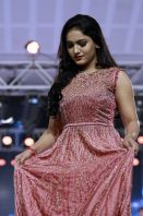 Saniya-Iyyappan-at-IFL-fashio-show-6.jpg