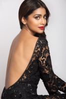 shriya1-1.jpg