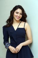 Tamanna-Bhatia-at-f2-movie-trailer-launch-8.jpg