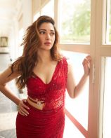 TamannaahBhatia_AAtG-w.jpg