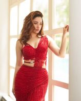 TamannaahBhatia_AEHtzV.jpg